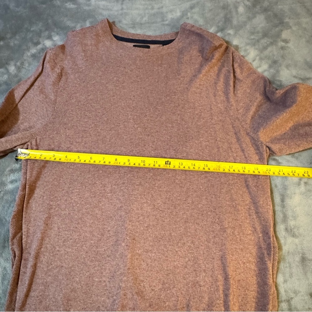 Burton Men's Dusty Rose Crewneck Sweater
#1405 - Picture 2 of 8